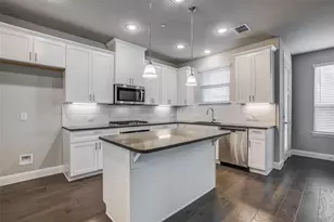 704 Reeves Ln, Plano, TX 75075 - Photo 12