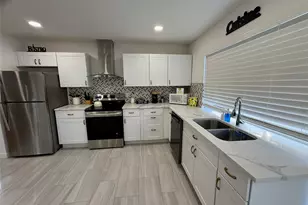 2926 Forest Hills Ln, Richardson, TX 75080 - Photo 10