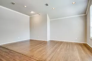 5924 Legend Ln, The Colony, TX 75056 - Photo 2