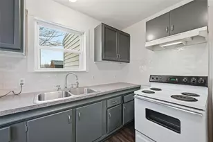 318 Methodist St, Red Oak, TX 75154 - Photo 8