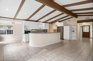 8735 S Monticello Cir, Granbury, TX 76049 - Photo 4