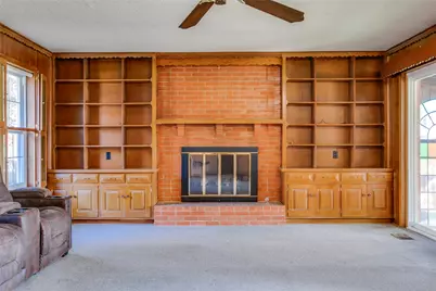 9630 Ravensway Drive, Dallas, TX 75238 - Photo 8