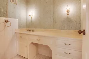 9630 Ravensway Dr, Dallas, TX 75238 - Photo 6