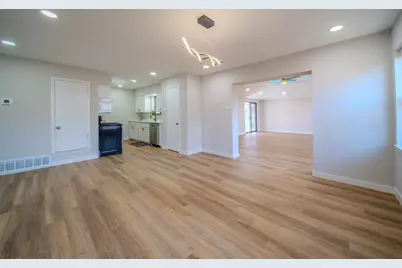 1614 Solitude Drive, Dallas, TX 75241 - Photo 10