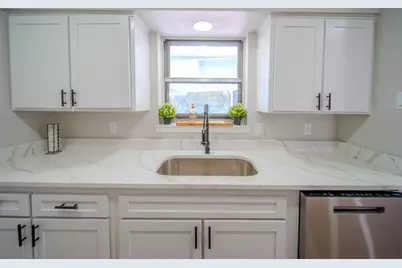 1614 Solitude Drive, Dallas, TX 75241 - Photo 4