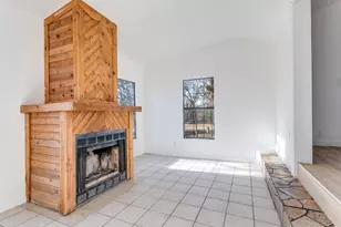 1328 Pelican Cir, Pelican Bay, TX 76020 - Photo 4