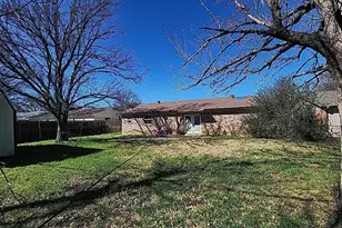 409 Nathan St, Burleson, TX 76028 - Photo 6