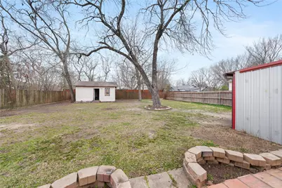 3906 Henderson Street, Greenville, TX 75401 - Photo 10