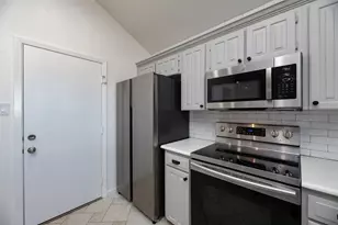 485 Ashley Ln, Roanoke, TX 76262 - Photo 8