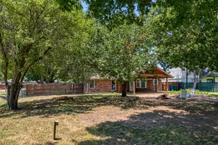 485 Ashley Ln, Roanoke, TX 76262 - Photo 34