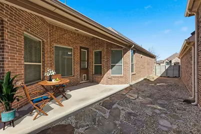 717 10th Street, Argyle, TX 76226 - Photo 8