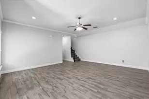 717 10th St, Argyle, TX 76226 - Photo 4