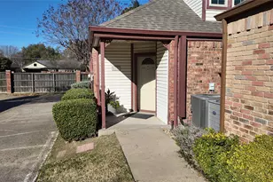 4127 Hollow Oak Dr, Dallas, TX 75287 - Photo 1