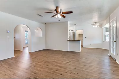 213 Sixpence Lane, Euless, TX 76039 - Photo 4