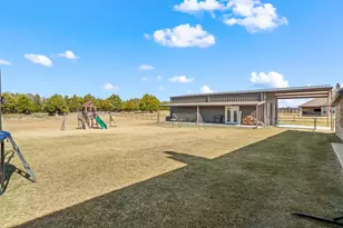 1059 Emilia Dr, Farmersville, TX 75442 - Photo 32