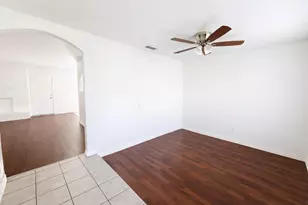 805 Brookshire Cir, Garland, TX 75043 - Photo 4