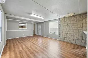 1309 Oakridge Rd, Azle, TX 76020 - Photo 14