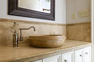 7 Glenchester Ct, Dallas, TX 75225 - Photo 8