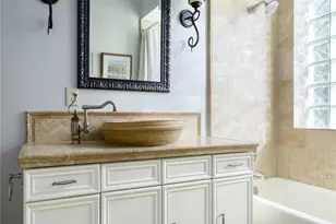 7 Glenchester Ct, Dallas, TX 75225 - Photo 22