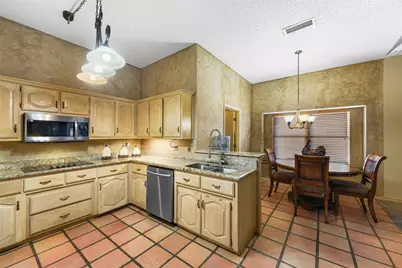 629 N Parks Drive, DeSoto, TX 75115 - Photo 12