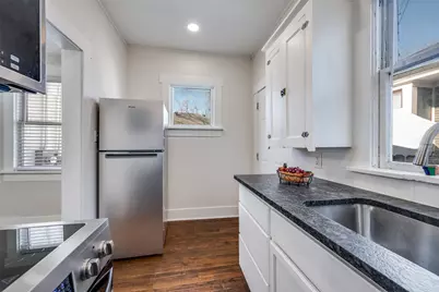 2020 College Avenue #A, Fort Worth, TX 76110 - Photo 6