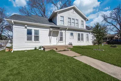 2020 College Avenue #A, Fort Worth, TX 76110 - Photo 1