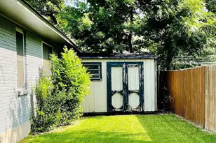 3152 Walnut Hill Ln, Dallas, TX 75229 - Photo 16