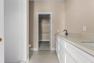 702 S 28th St, Corsicana, TX 75110 - Photo 12