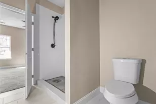 702 S 28th St, Corsicana, TX 75110 - Photo 14