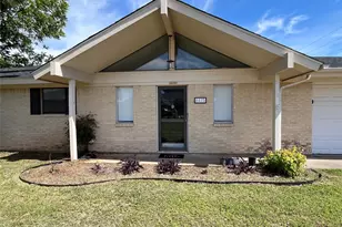 6415 Circo Dr, DeCordova, TX 76049 - Photo 2