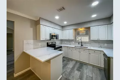 7016 Yorkston Street, Watauga, TX 76148 - Photo 4