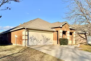 4533 Martingale View Ln, Fort Worth, TX 76244 - Photo 2