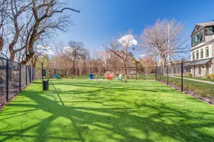 8209 Laflin Ln, Dallas, TX 75231 - Photo 18