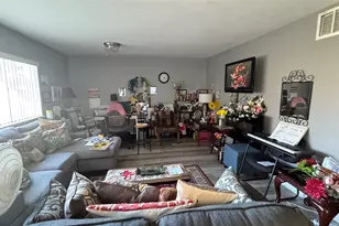 114 Wes Jespersen Way, Duncanville, TX 75116 - Photo 6