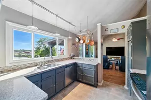 2408 Cedar Crest Dr, Granbury, TX 76048 - Photo 8