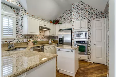 14596 Blueberry Court, Addison, TX 75001 - Photo 10