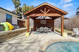 2040 Casa Loma Ct, Grapevine, TX 76051 - Photo 24