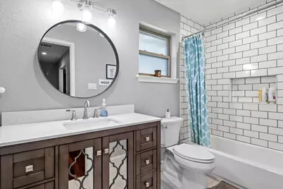 2040 Casa Loma Court, Grapevine, TX 76051 - Photo 18