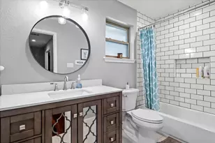 2040 Casa Loma Ct, Grapevine, TX 76051 - Photo 18