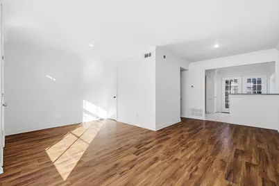 3011 Brockbank Court #B, Dallas, TX 75220 - Photo 8