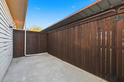 3011 Brockbank Court #B, Dallas, TX 75220 - Photo 26