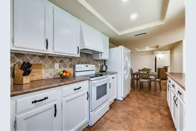 5044 Brandenburg Lane, The Colony, TX 75056 - Photo 6