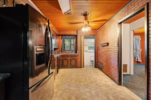 831 17th St SE, Paris, TX 75460 - Photo 2