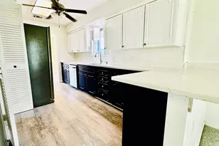 4720 South Dr W, Fort Worth, TX 76132 - Photo 6