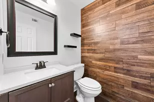 434 Moonlight Way, Irving, TX 75063 - Photo 10