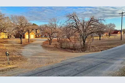 202 Storey Road, Nocona, TX 76255 - Photo 22