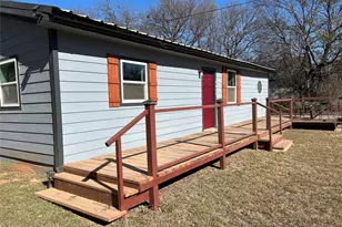 2612 S Oak Trail, Granbury, TX 76048 - Photo 2