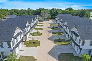 1319 W Main St, Gun Barrel City, TX 75156 - Photo 4