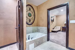 308 Sheri Ln, Roanoke, TX 76262 - Photo 14