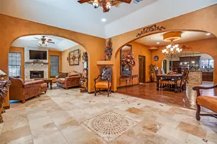 308 Sheri Ln, Roanoke, TX 76262 - Photo 4